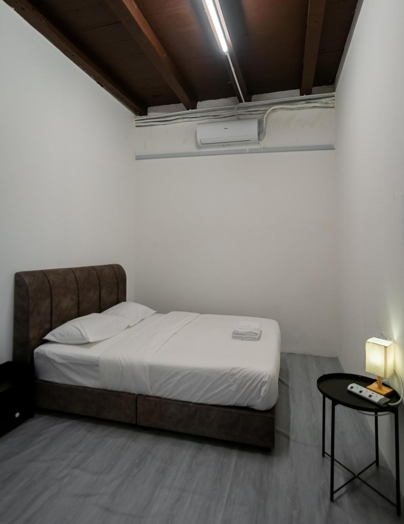 Hostel The Terraces By Aayu George Town Penang Zewnętrze zdjęcie