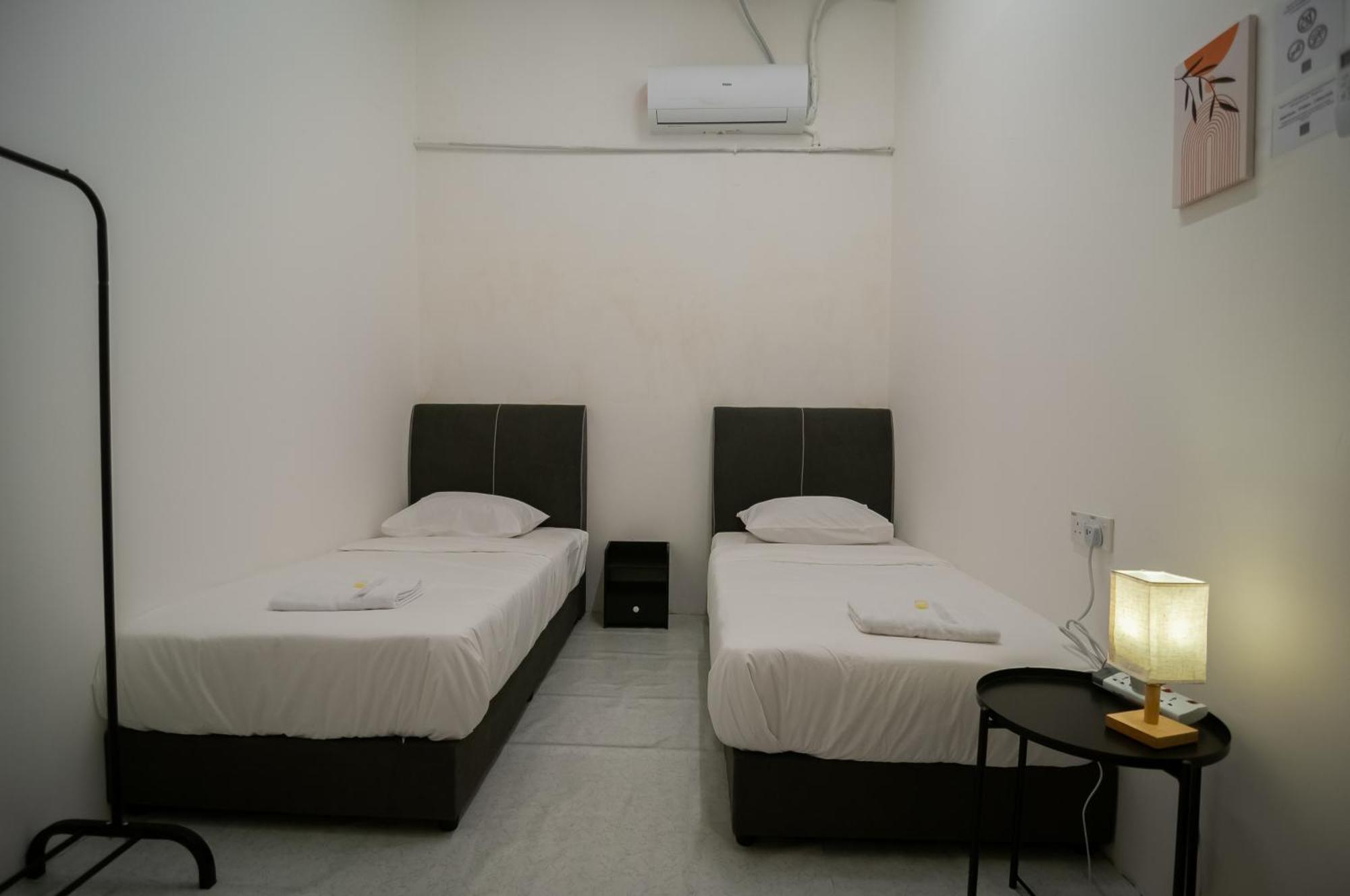 Hostel The Terraces By Aayu George Town Penang Zewnętrze zdjęcie