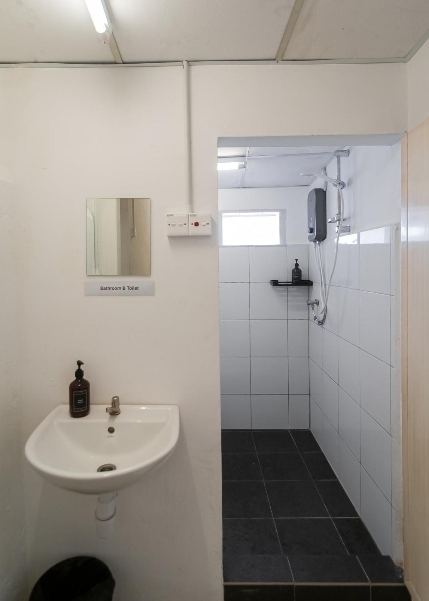 Hostel The Terraces By Aayu George Town Penang Zewnętrze zdjęcie